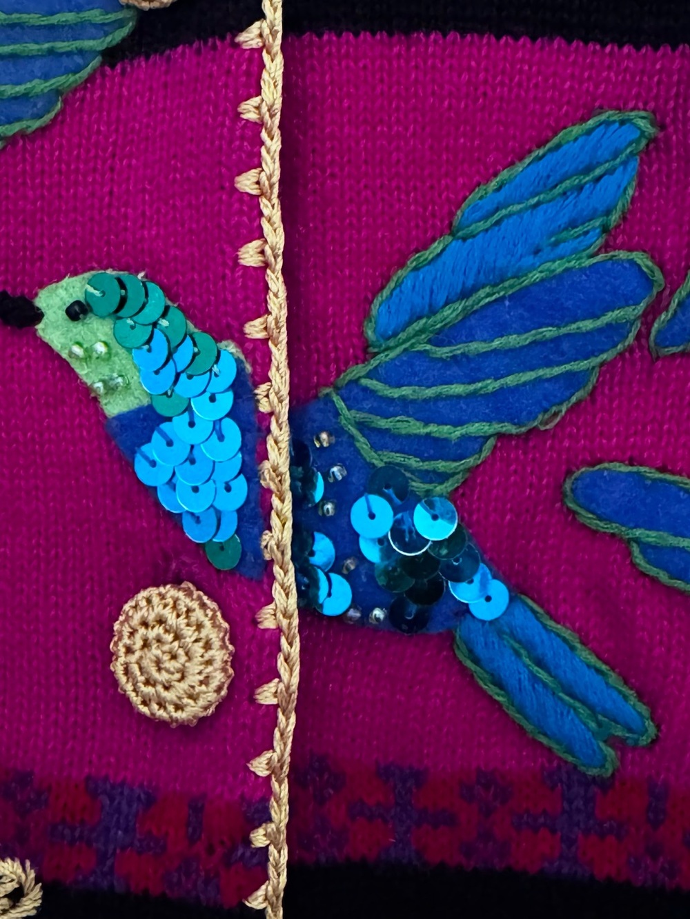 Michael Simon Black Vest with Blue Sequin Hummingbirds & dragonflies vintage - Picture 3 of 9